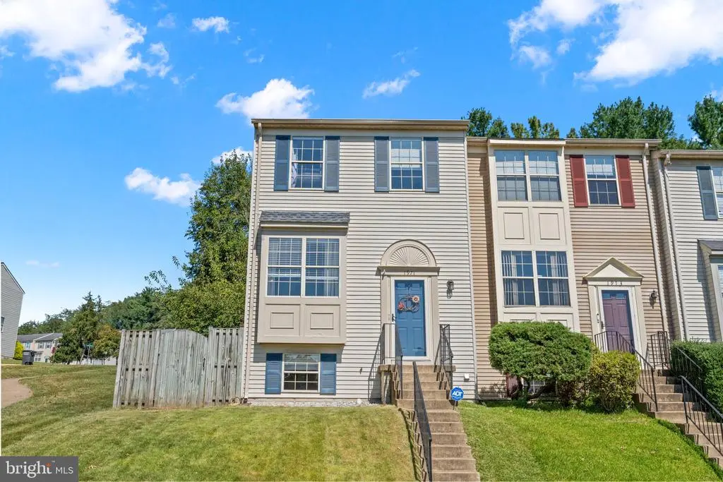 1971 Darlington Loop, WOODBRIDGE