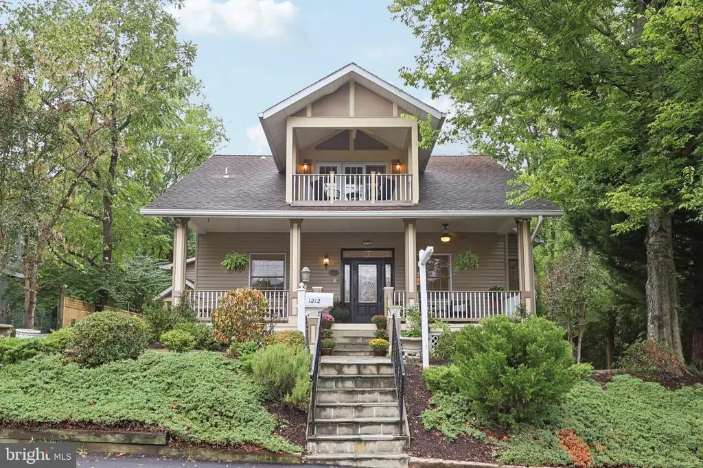 1212 N Cleveland St N, Arlington