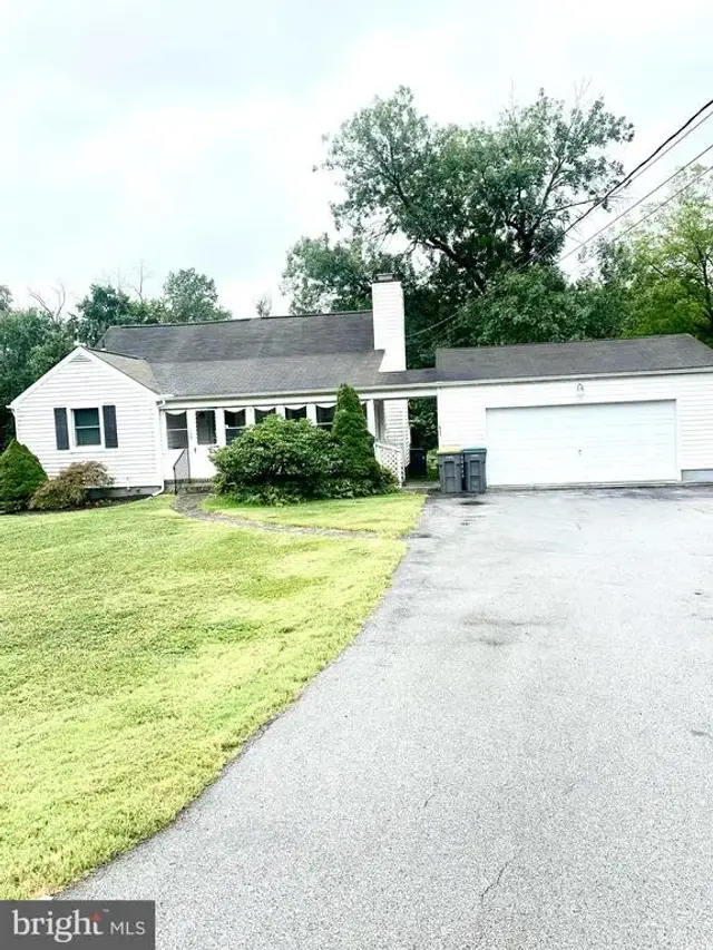832 Evanson Rd, Hockessin