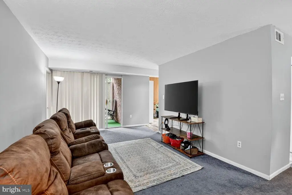 8007 Mandan Rd #203, Greenbelt