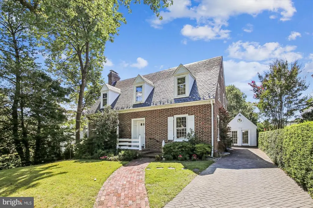 2928 Ellicott St Nw, WASHINGTON