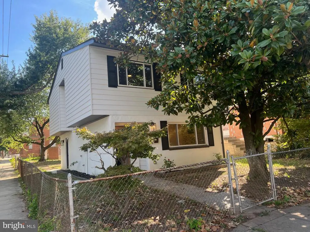 5231 Bass Pl Se, WASHINGTON