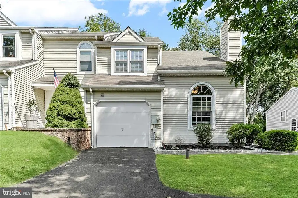 527 Ashton Cir, FEASTERVILLE TREVOSE