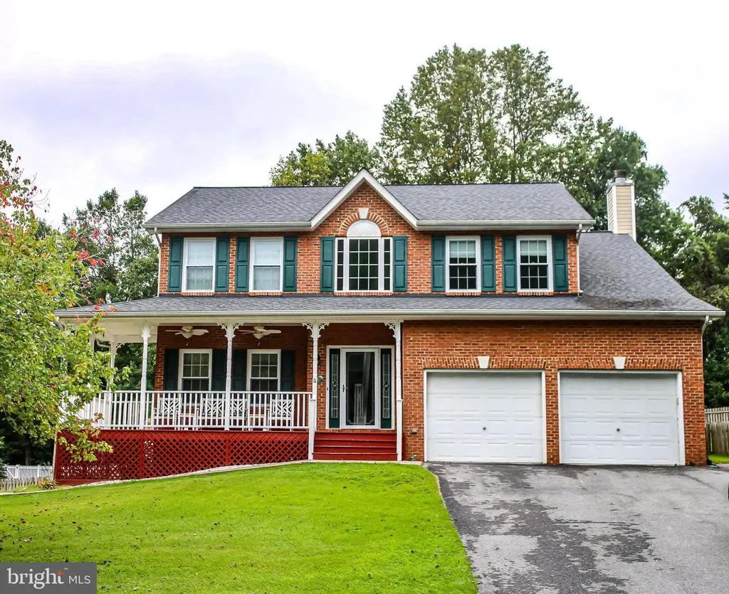 56 Cross Point Dr, Owings