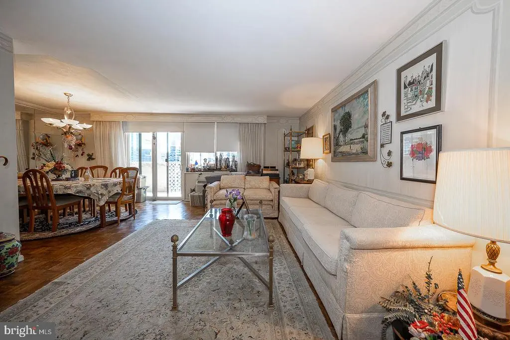 1901 John F Kennedy Blvd #2420, PHILADELPHIA