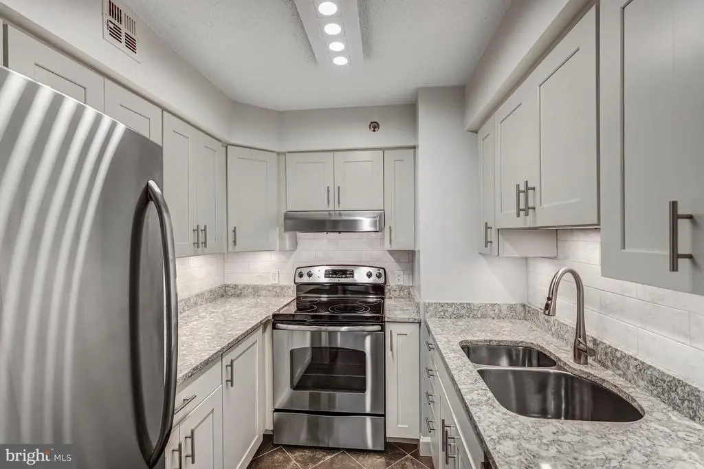 1301 N Courthouse Rd #705, ARLINGTON