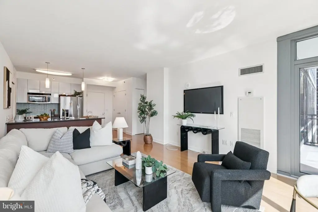 2101 Market St #1205, Philadelphia