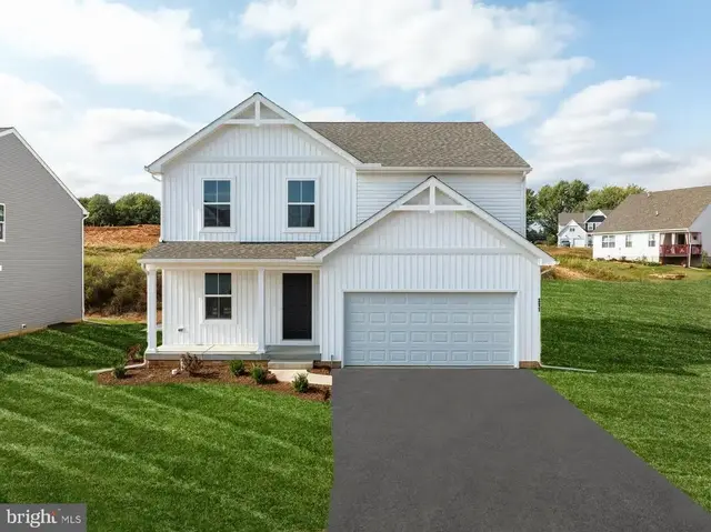 311 Boxwood Dr, Windsor