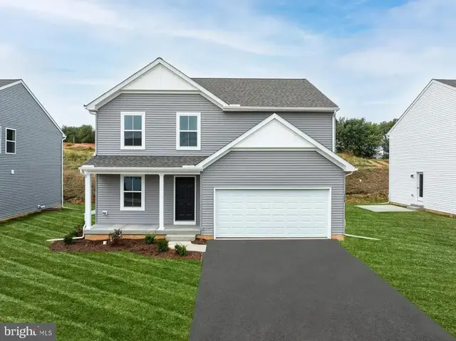 309 Boxwood Dr, Windsor