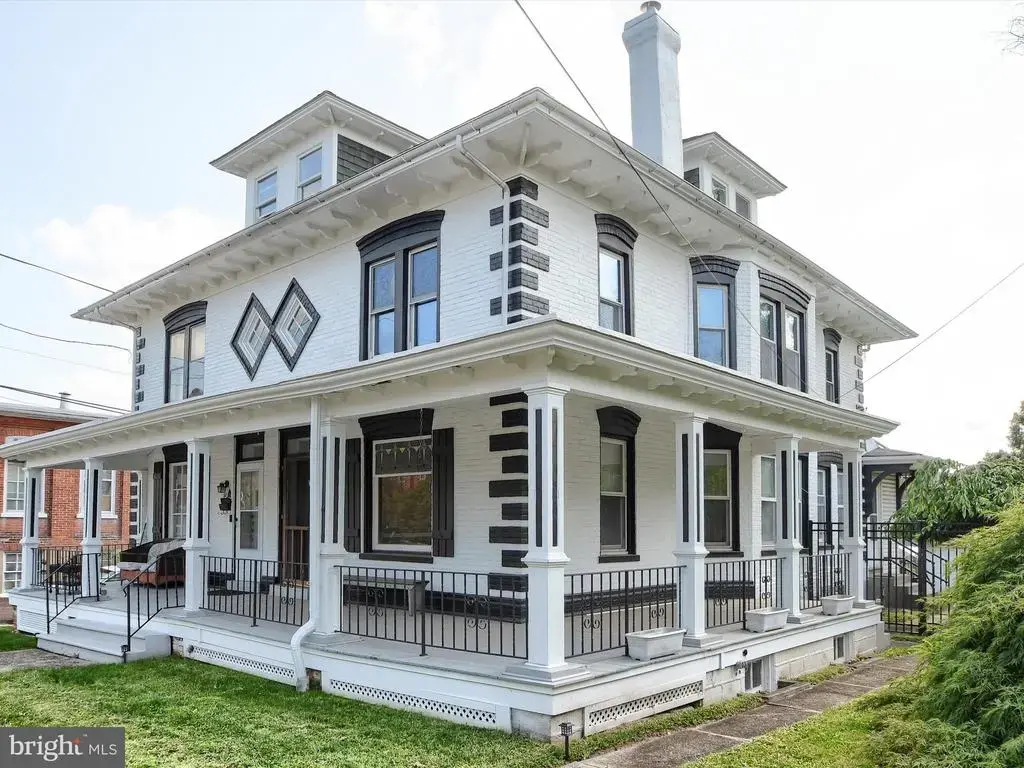111 N 5th St, PERKASIE