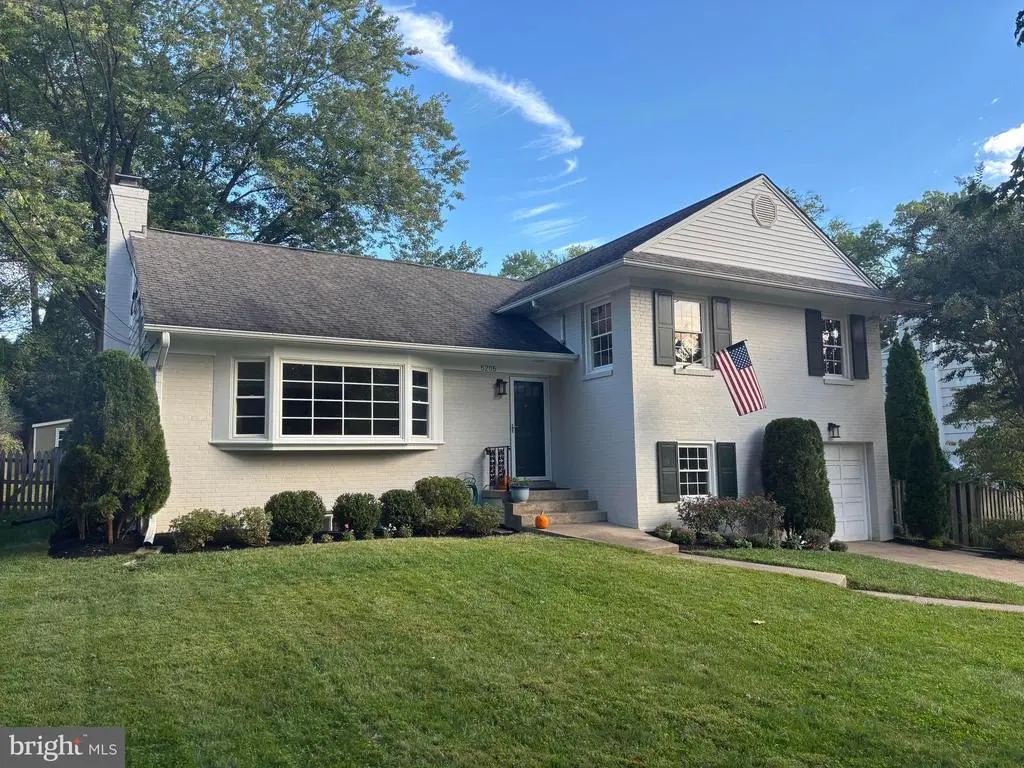 5205 Westpath Way, Bethesda