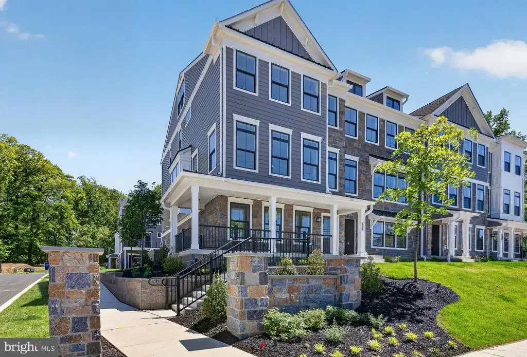 407 Pennybrook Ct #4 Redford End, FLOURTOWN