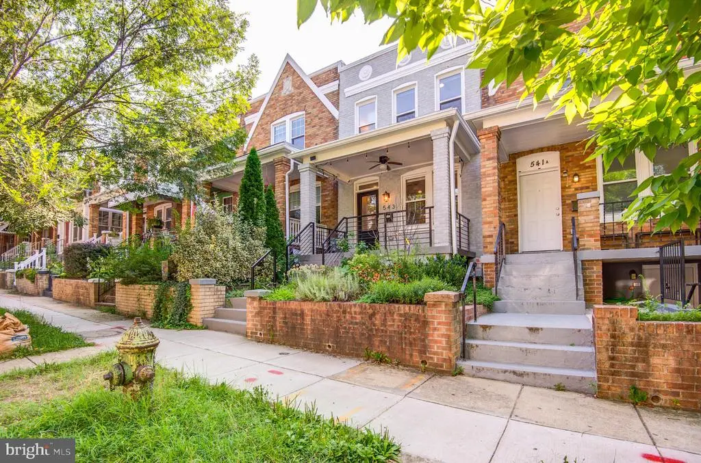 543 23rd Pl Ne, WASHINGTON