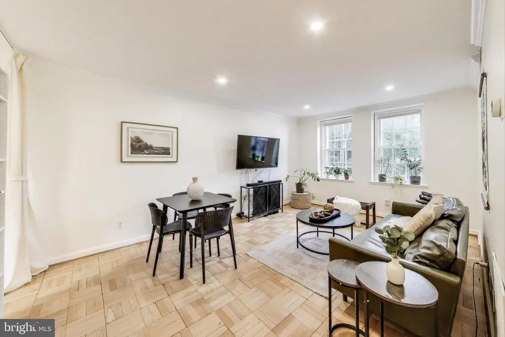 Photo of Listing #DCDC2222332