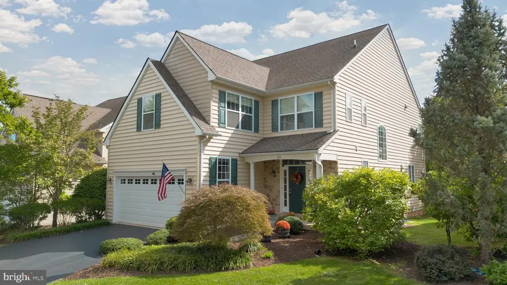 111 Potters Pond Dr, PHOENIXVILLE