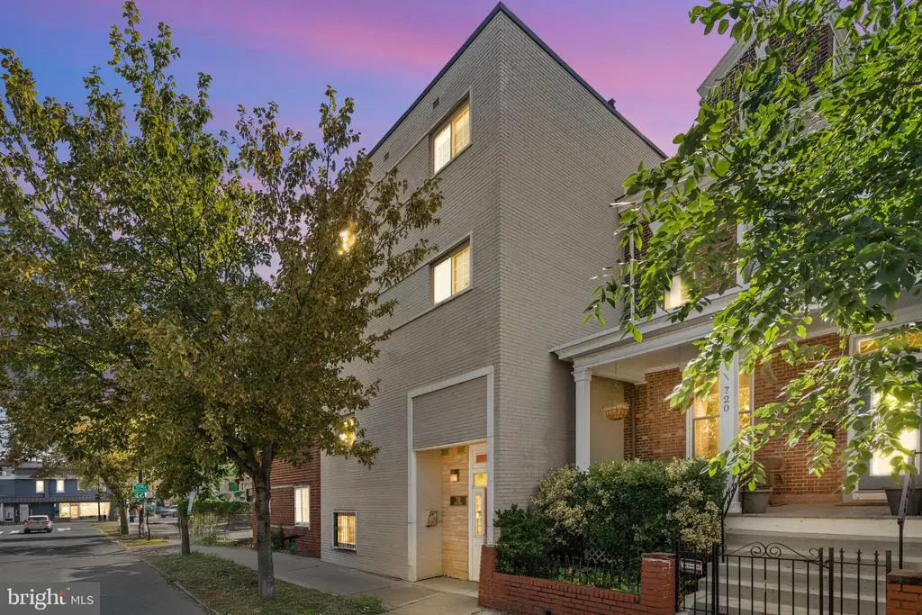 718 Park Rd Nw #6, WASHINGTON
