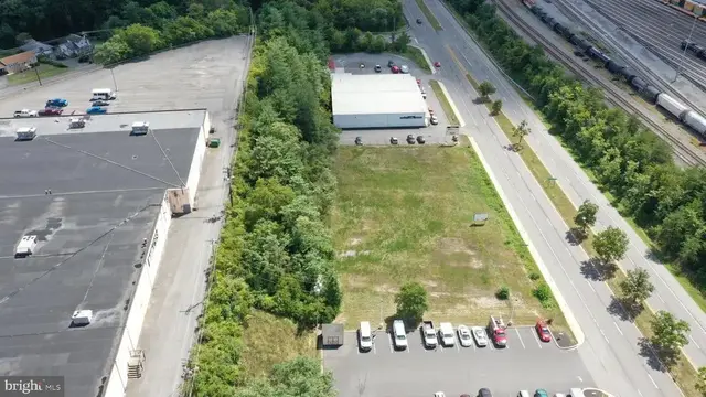 Industrial Blvd, Cumberland