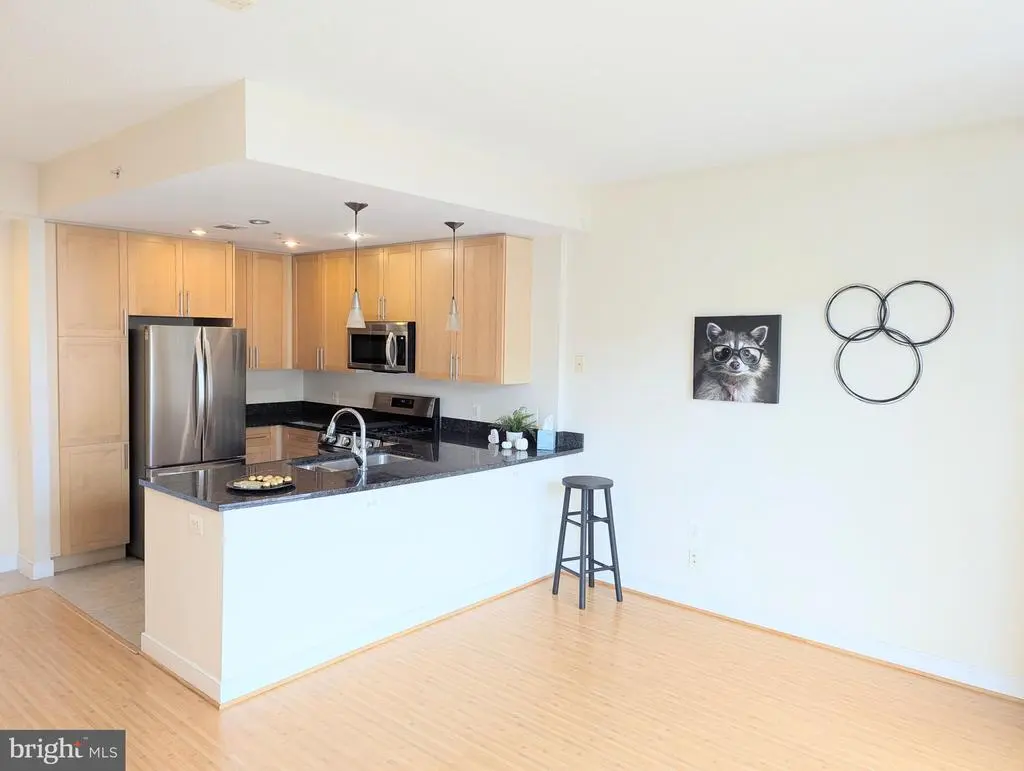 820 N Pollard St #810, ARLINGTON