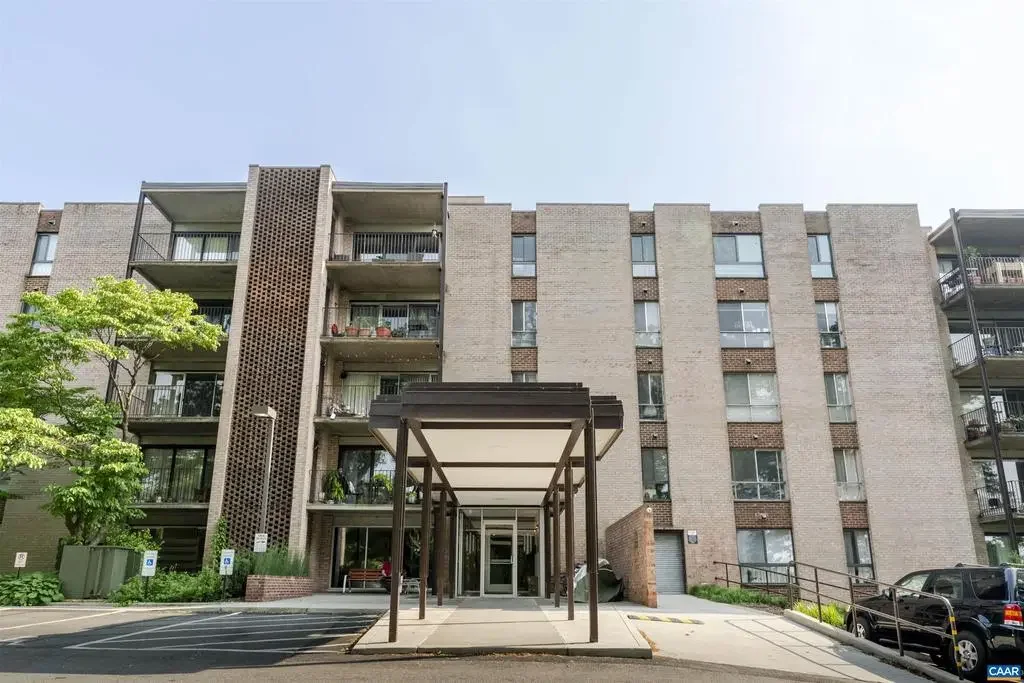 511 N 1st St #613, CHARLOTTESVILLE