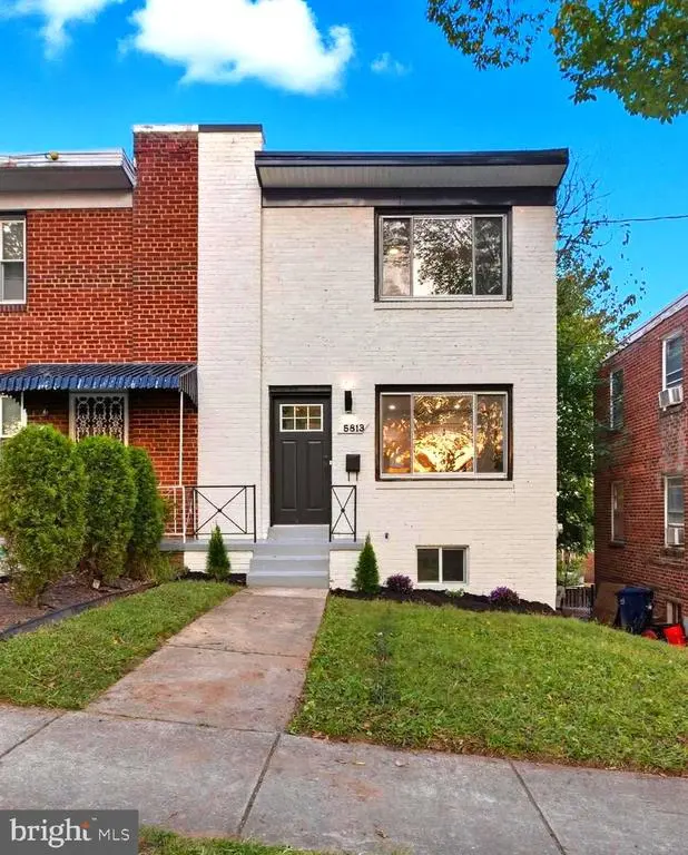 5813 3rd St Ne, WASHINGTON