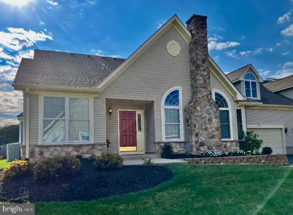 213 Sugarberry Ln, LANGHORNE