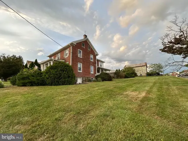 414 High St, New Windsor