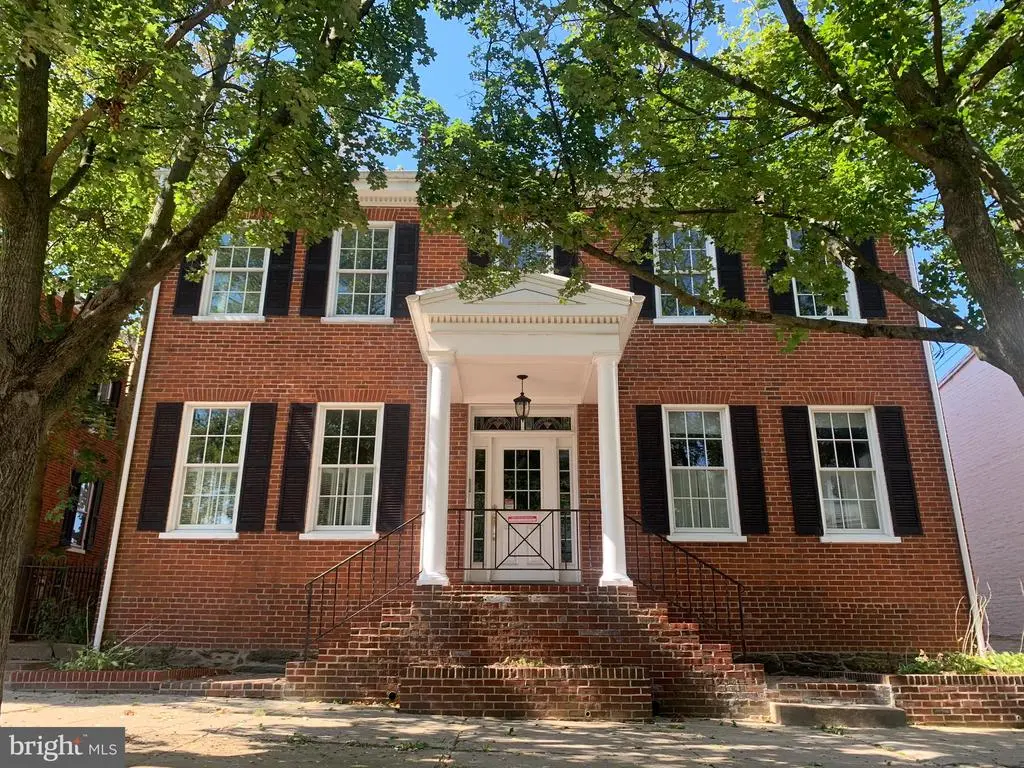 162 E Main St, Westminster