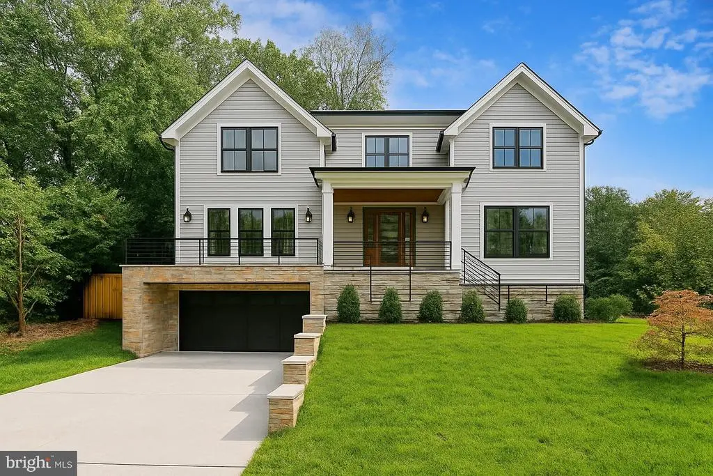 6513 Millwood Rd, BETHESDA