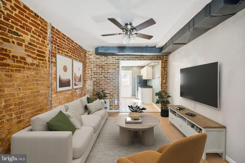 1227 Wylie St Ne, WASHINGTON