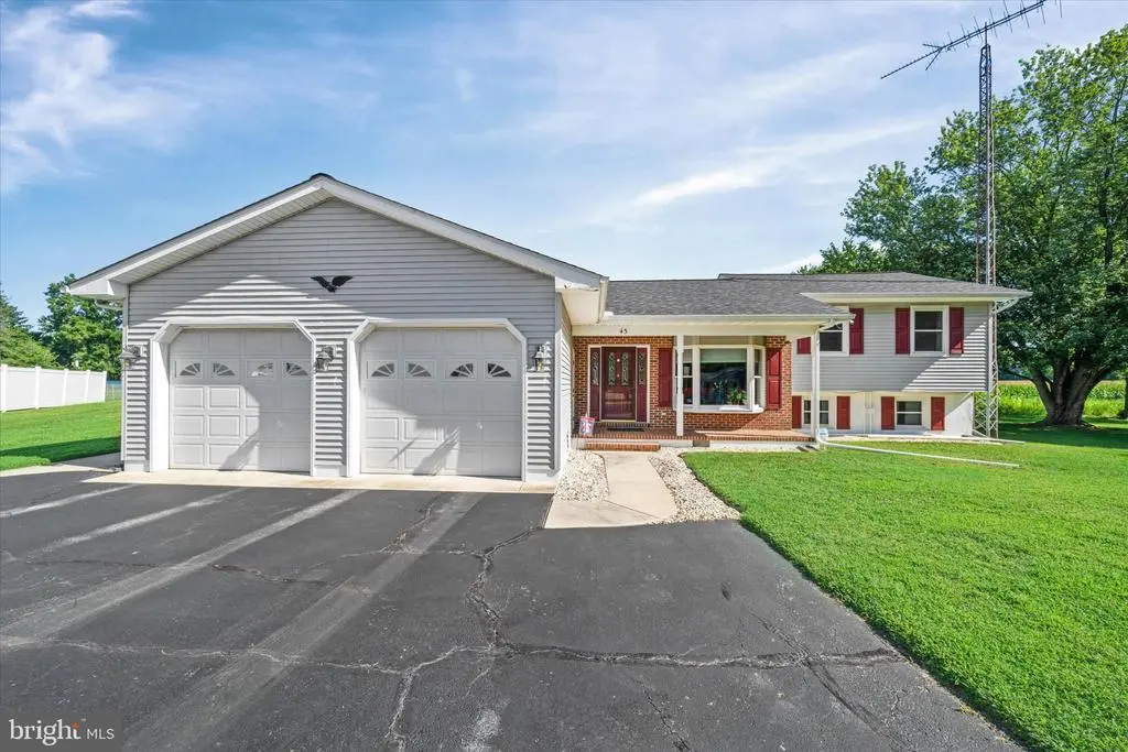 43 Newlin Dr, CLAYTON