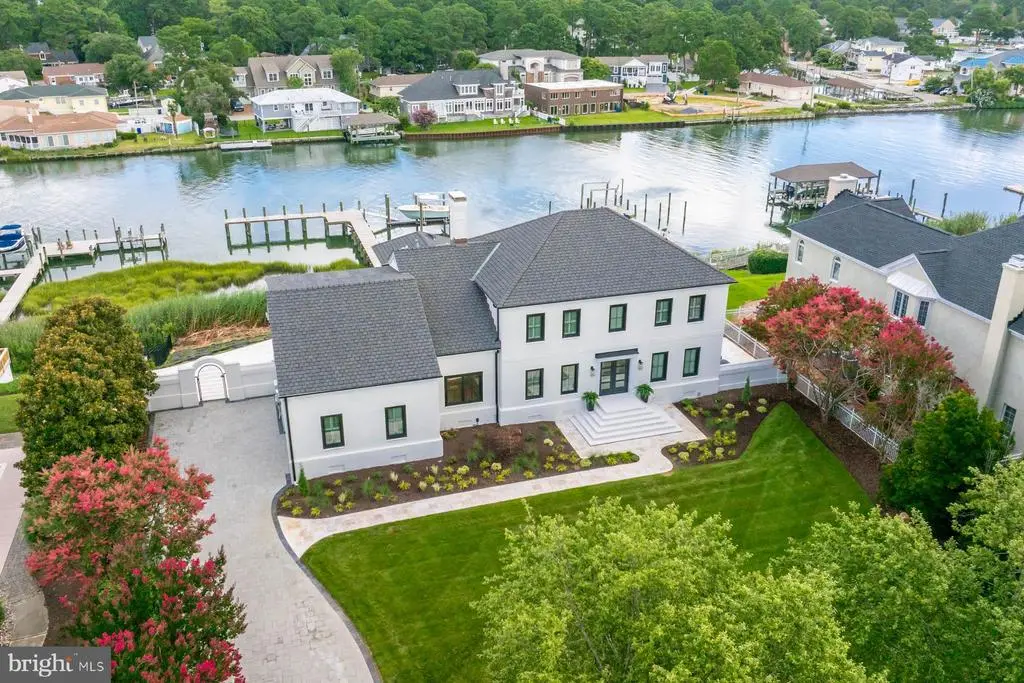 2021 Thomas Bishop Ln, Virginia Beach