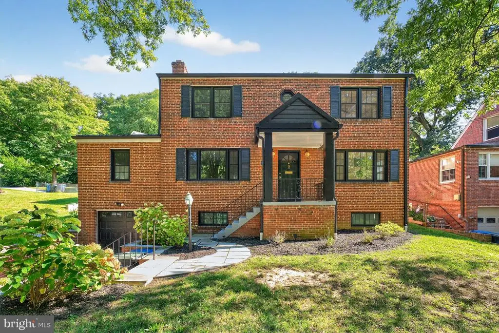 3729 Carpenter St Se, WASHINGTON