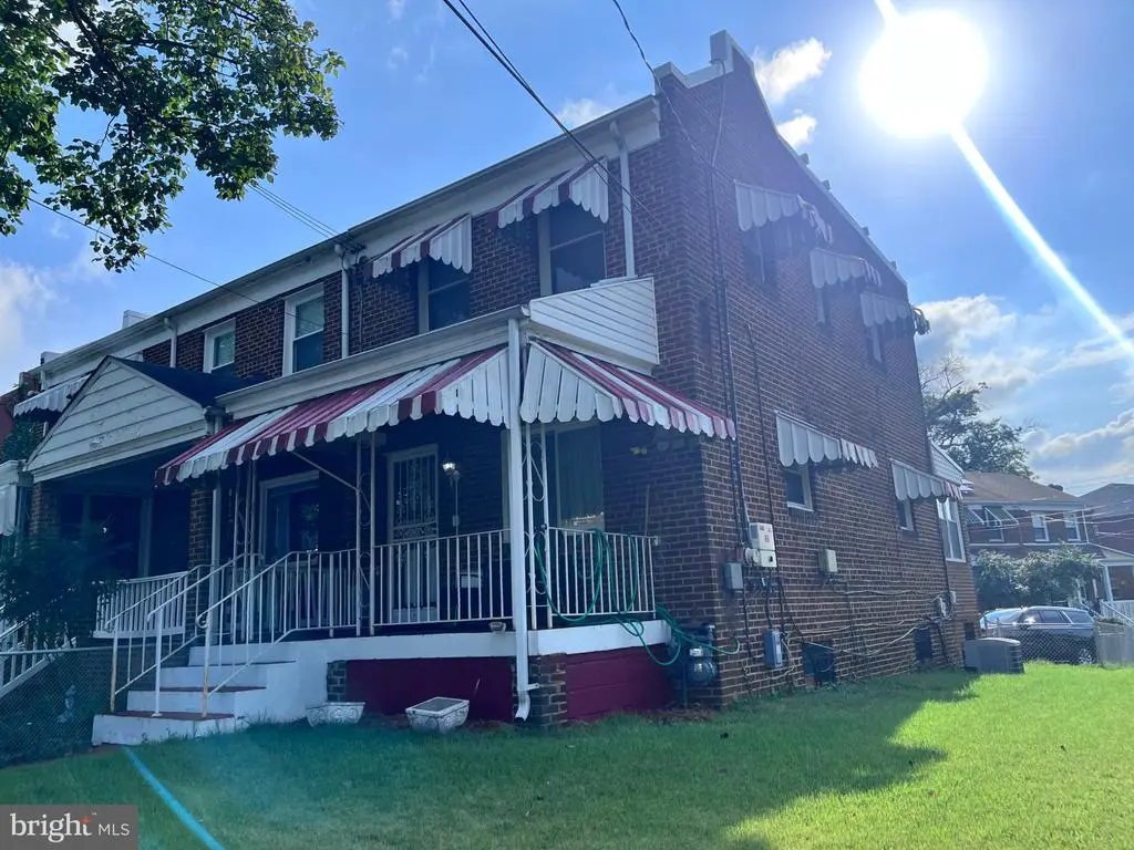 1001 30th St Se, WASHINGTON