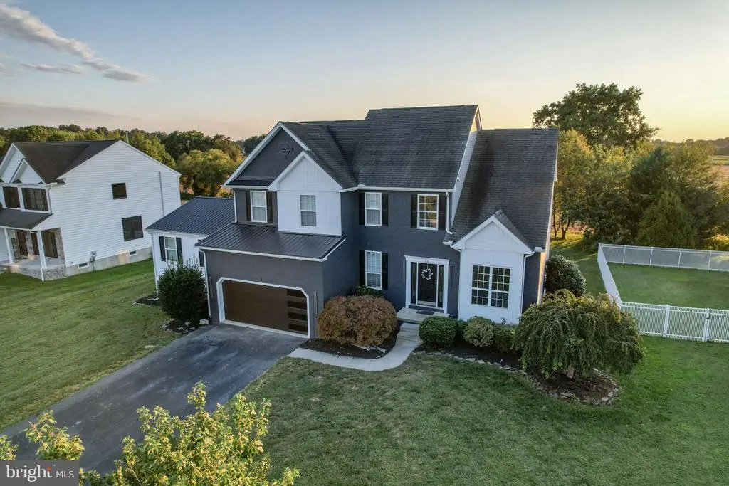 76 Belfry Dr, FELTON