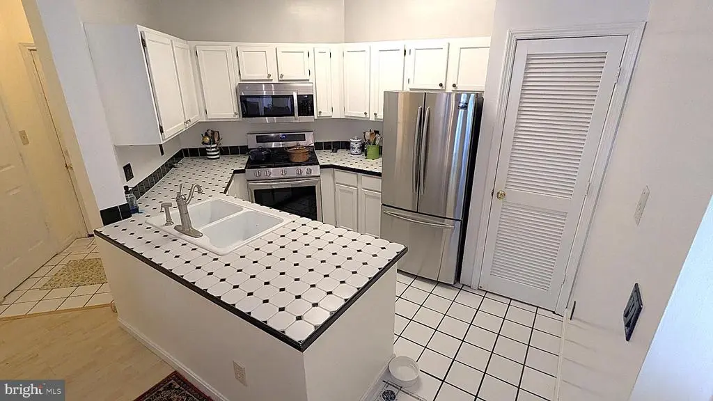 4417 Fairstone Dr #104, FAIRFAX