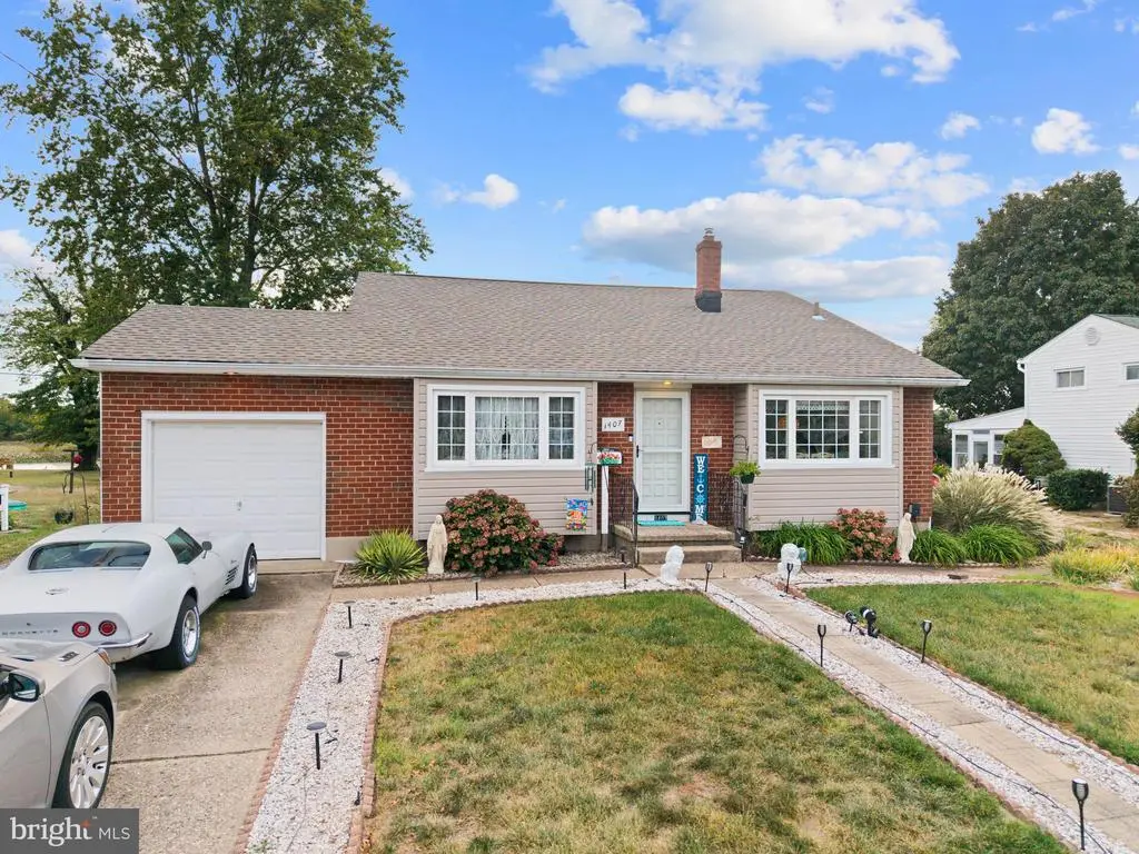 1407 Glenview Dr, CINNAMINSON