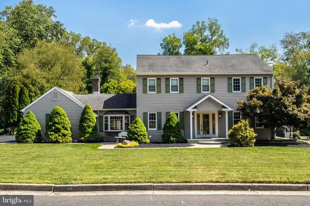 178 Buckshire Dr, SOUTHAMPTON