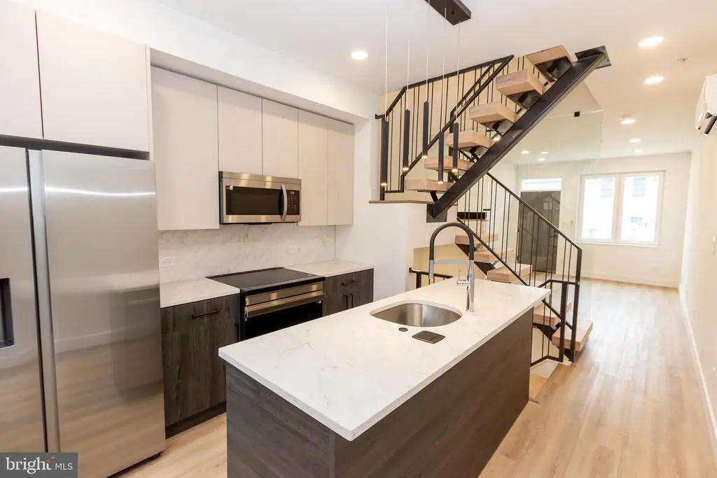 1544 N Darien St, PHILADELPHIA