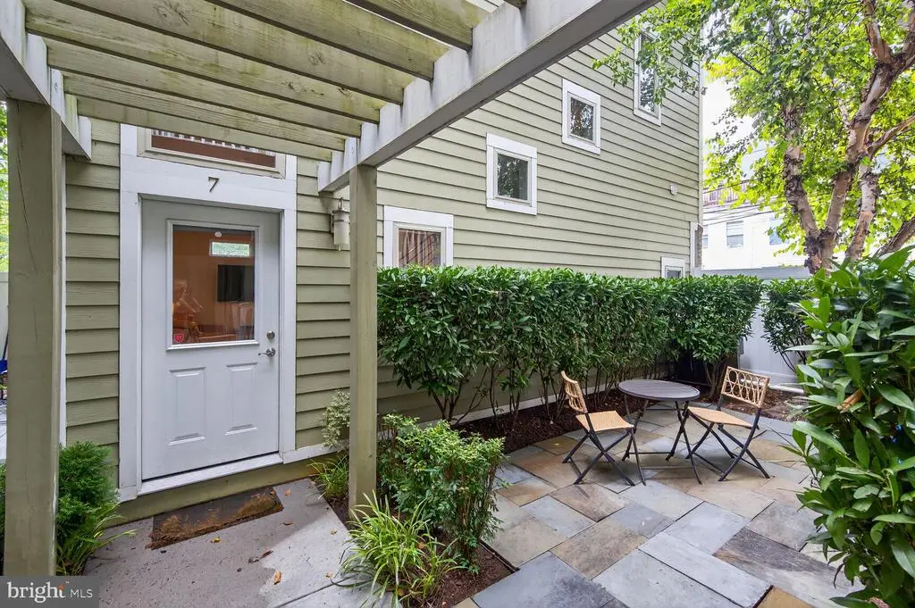 762 Park Rd Nw #7, WASHINGTON