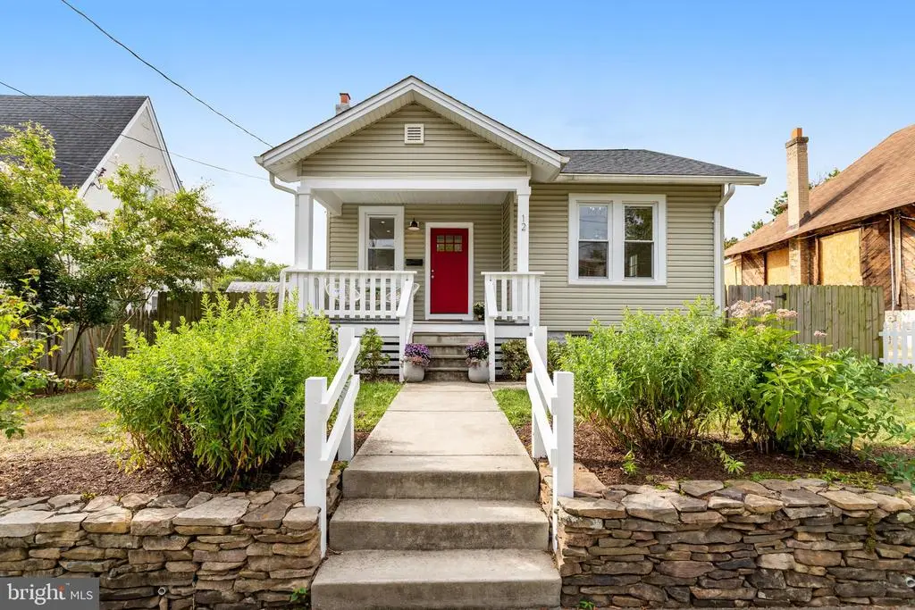 12 Nicholson St Nw, WASHINGTON