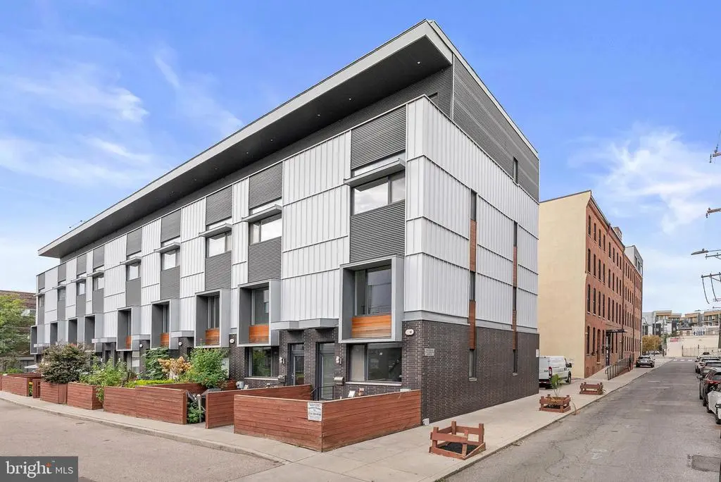 1124 N American St #1, PHILADELPHIA