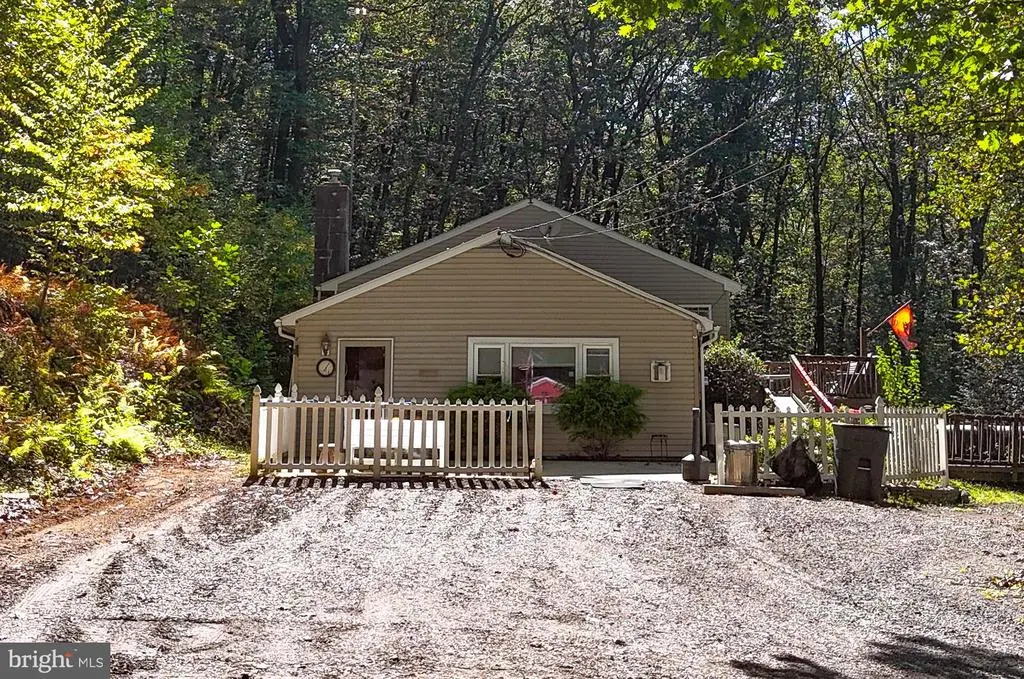 454 Landis Store Rd, BOYERTOWN