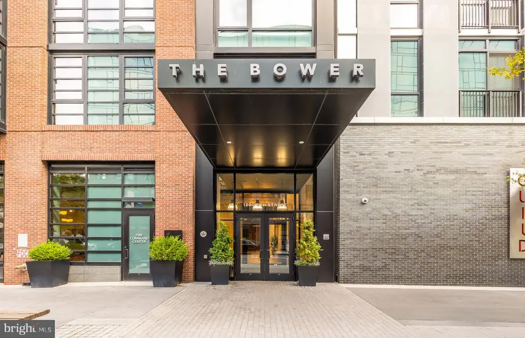 1300 4th St Se #702, WASHINGTON