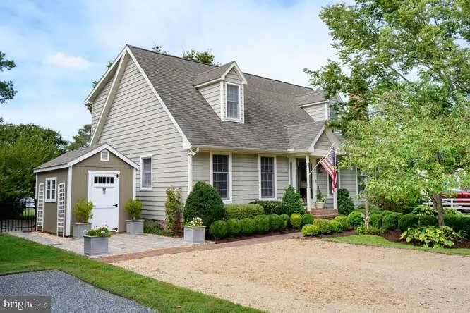 111 First St, Oxford