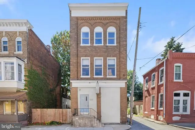 318-322 E Poplar St, York