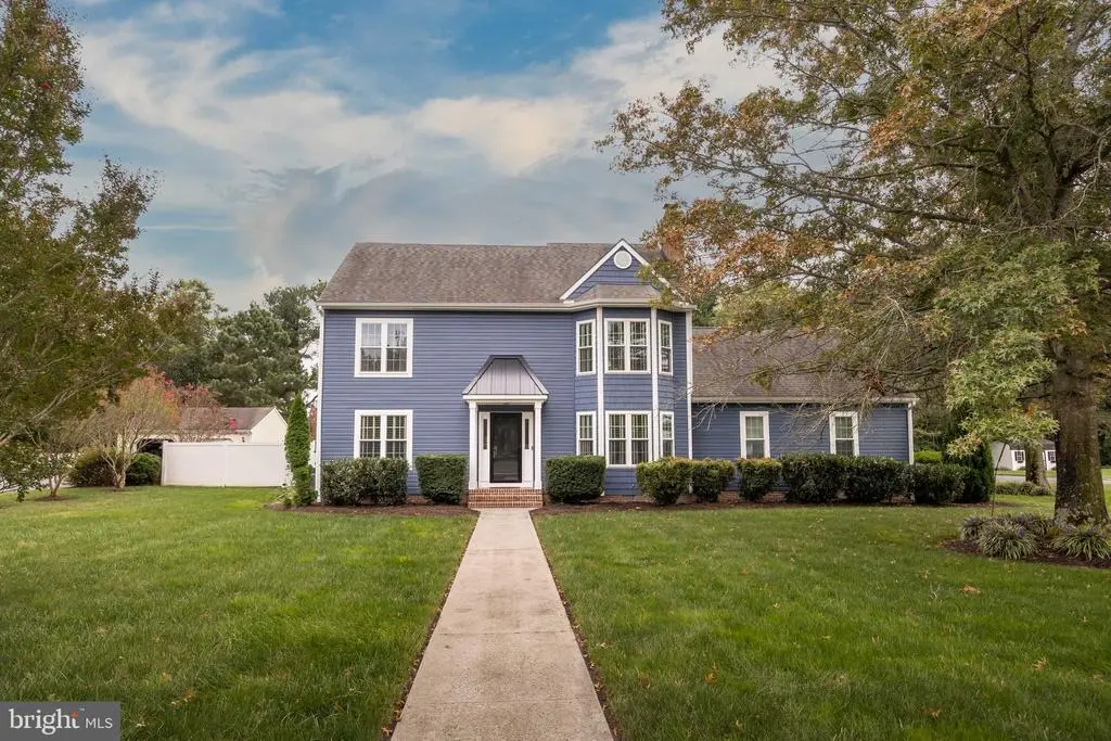 27965 White Pond Dr, Salisbury