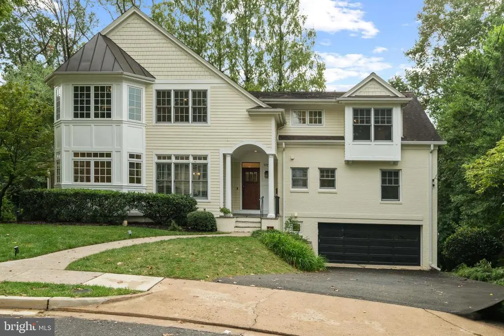 3722 N Woodrow St, ARLINGTON