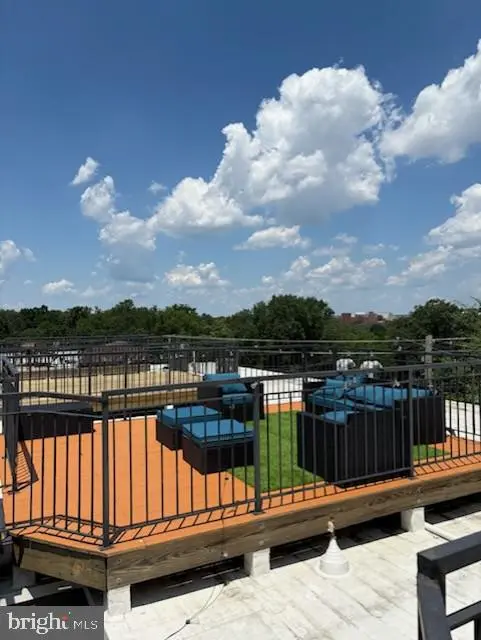 2507 Se Burns St Se #7, Washington