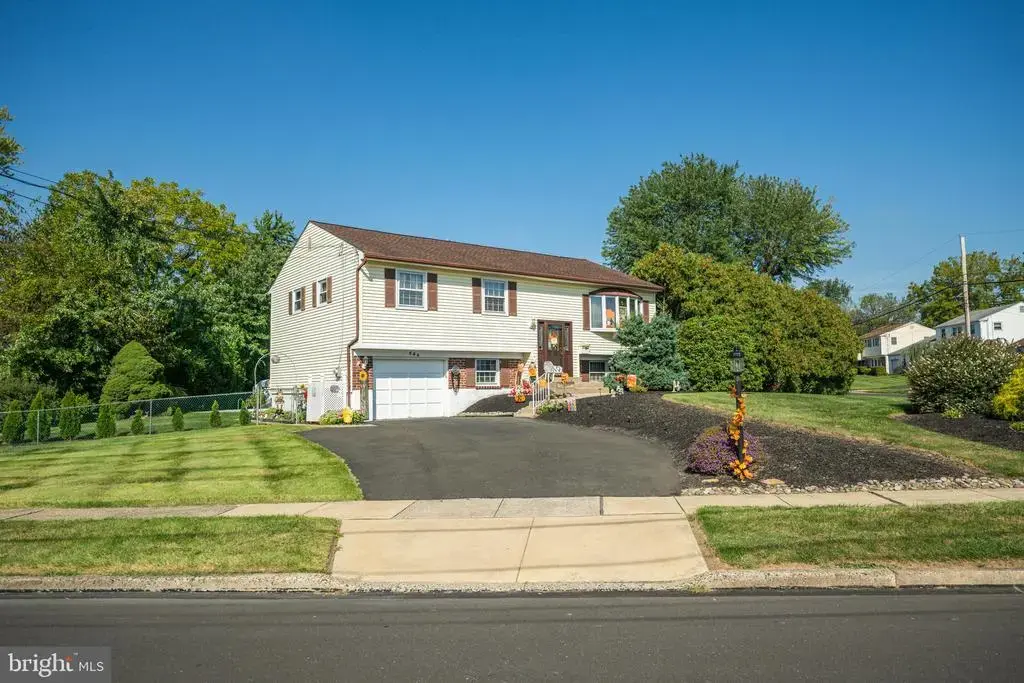 564 Byron Rd, WARMINSTER