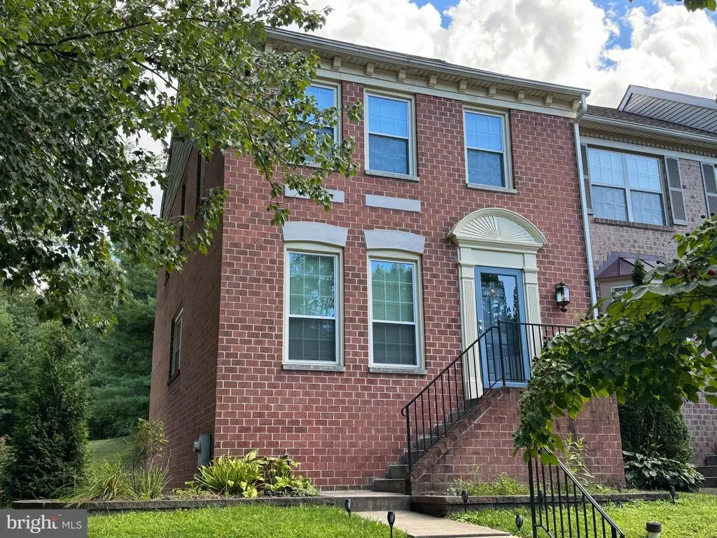 71 Roger Valley Ct, Parkville